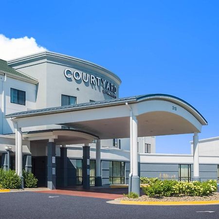 Courtyard By Marriott Junction City Hotel Exterior photo